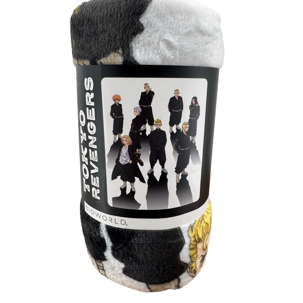 BIOWORLD TOKYO REVENGERS 45" x 60" Polyester Plush Throw Super Soft